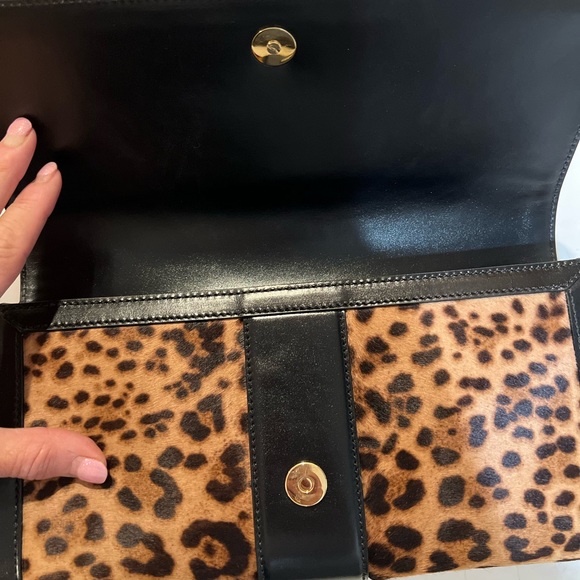 GUCCI “Lady” Black Leopard Buckle Clutch Bag - Picture 3 of 4